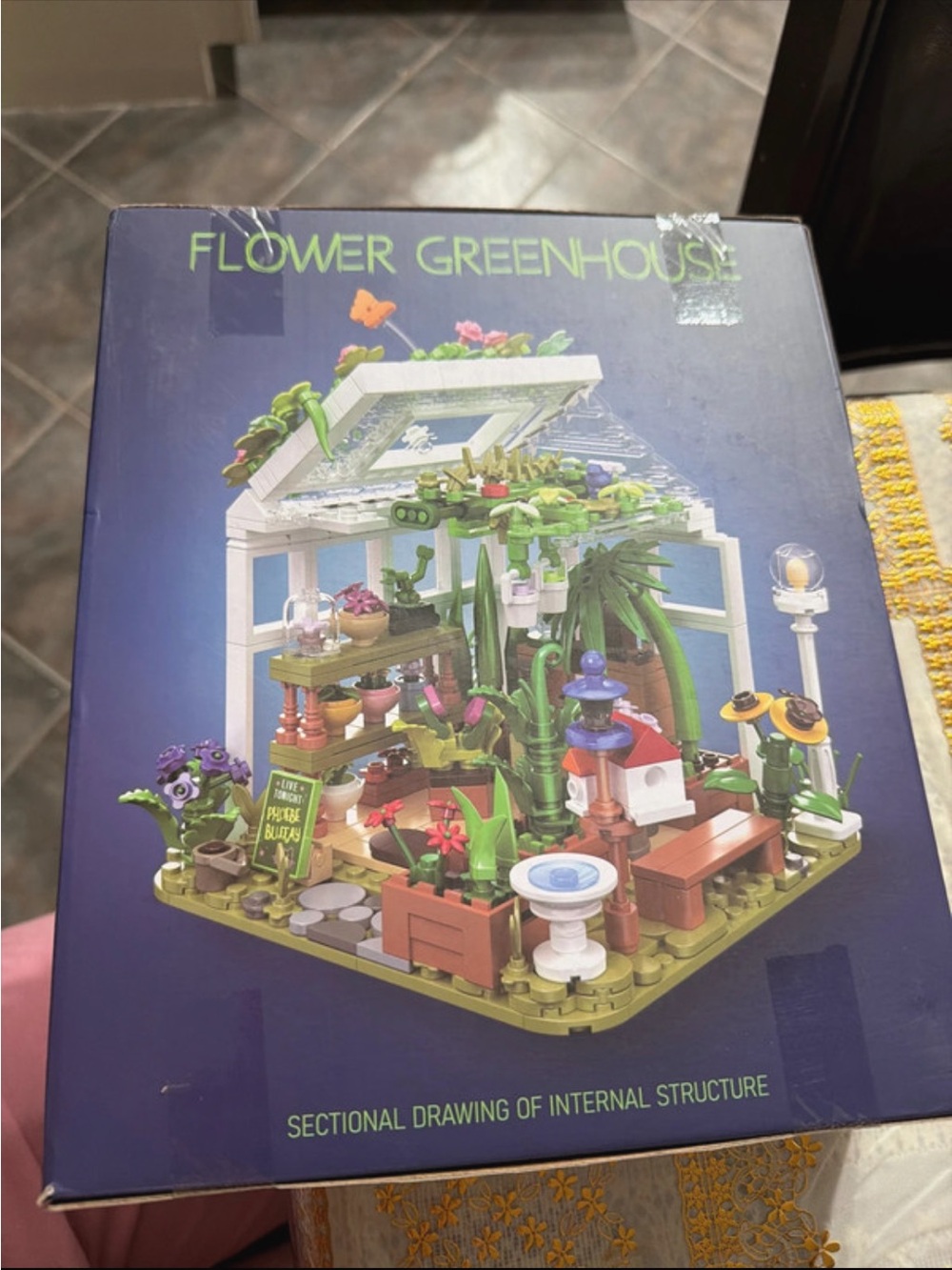 Flower Greenhouse Building Set - Green, White, Purple Accents